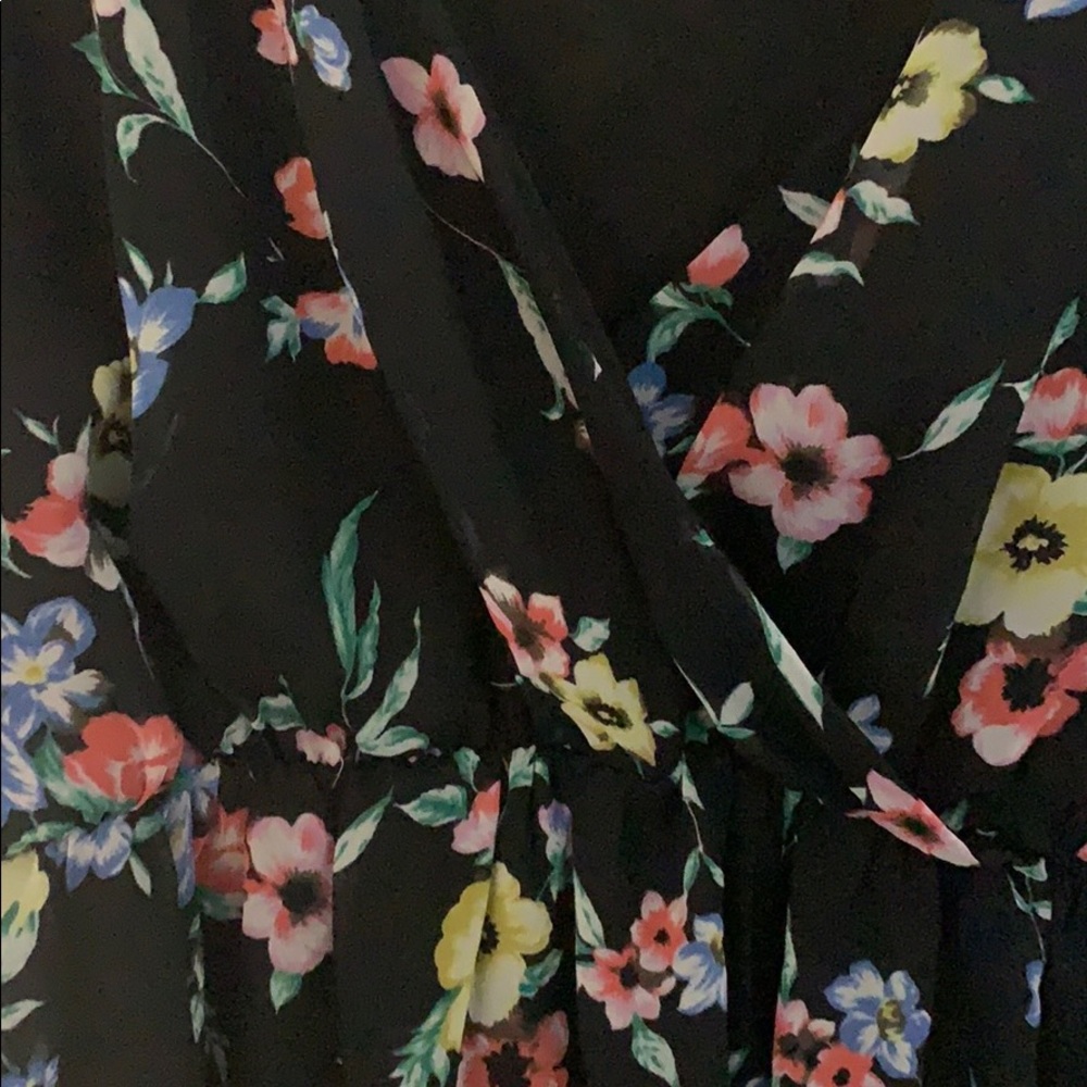 Lush dress. Black floral